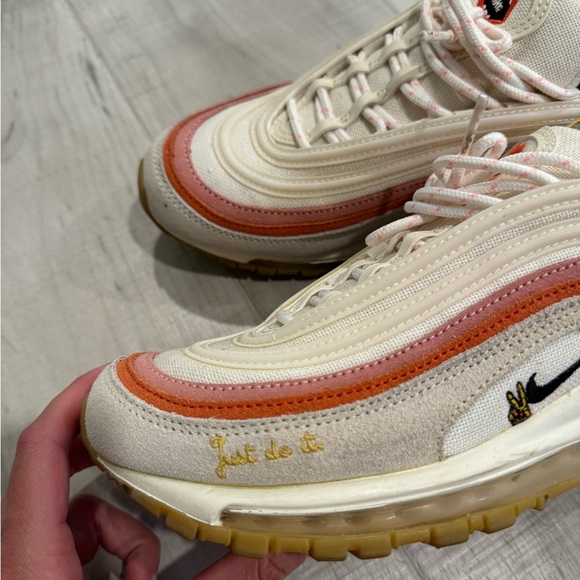 Nike Sneakers - Picture 4 of 5